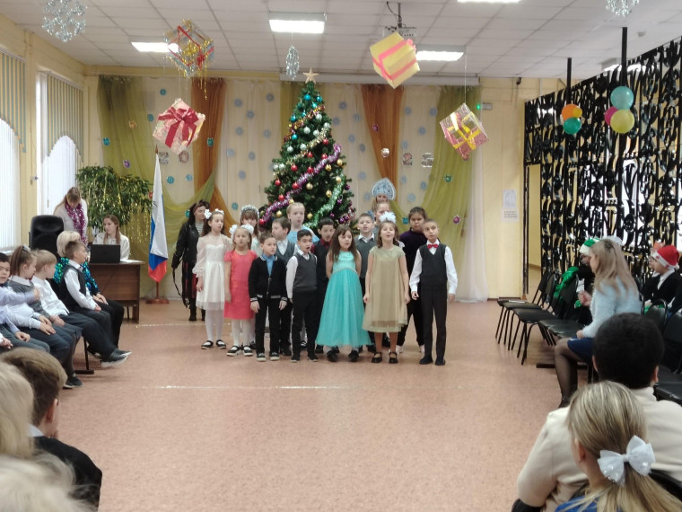 Новогоднее чудо в школе!.